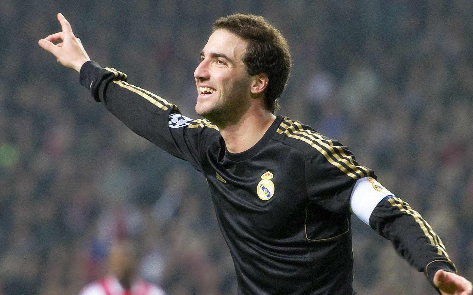 AIYOUXI.COM-【规则深度解读】最新犯规与罚分变化解析，运动员该如何应对？