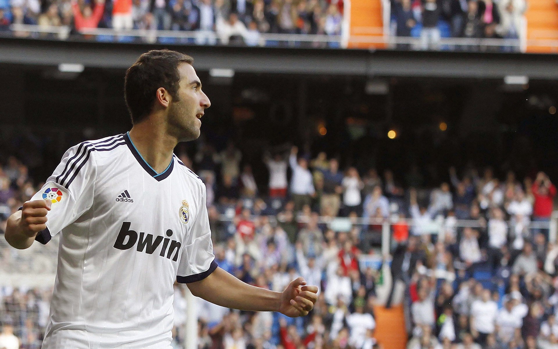 爱游戏下载-科技革新：AI裁判和传感器让比赛更公正公平